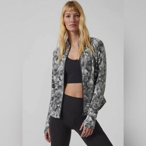 ATHETA SALUTATION FLORAL TEXTURED
JACKET